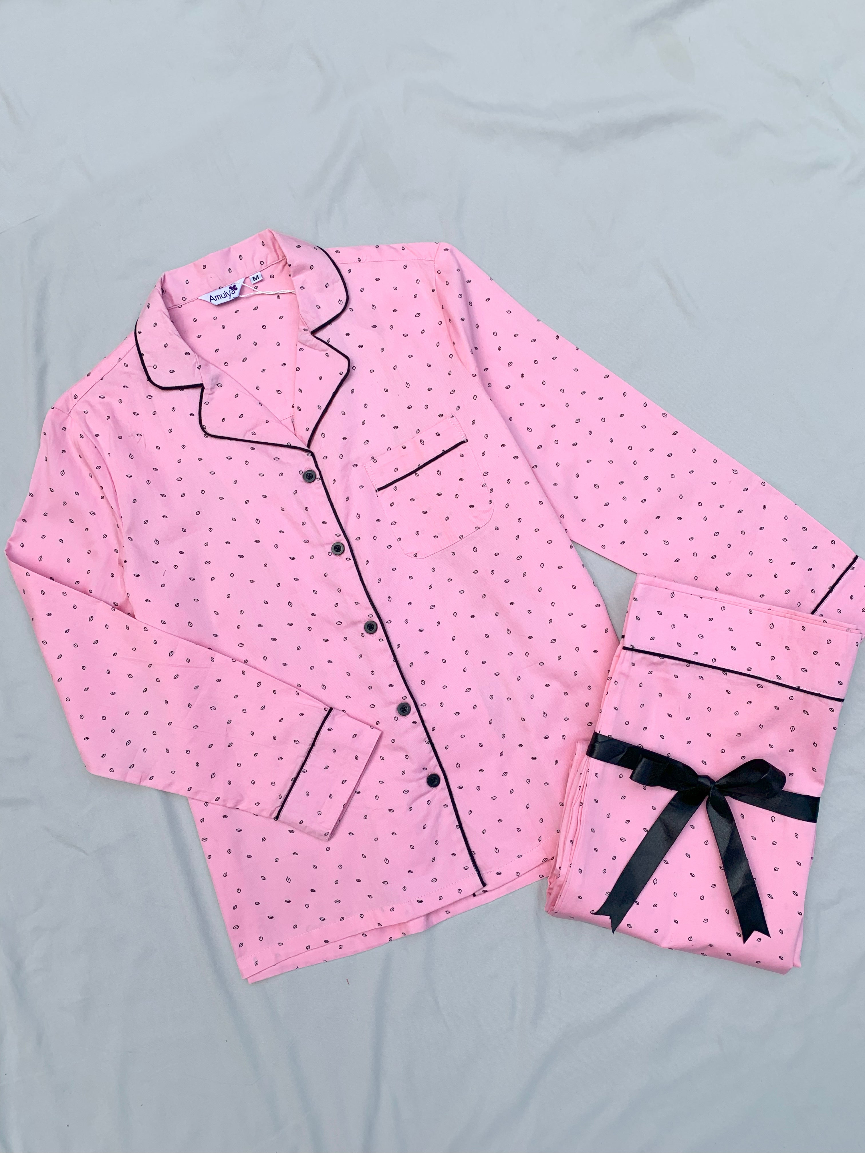 Pink leaves Print Nightsuit for Women