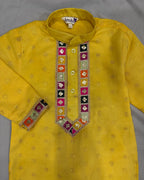 Boys Embroidered Kurta & Pajama Set in cotton zari