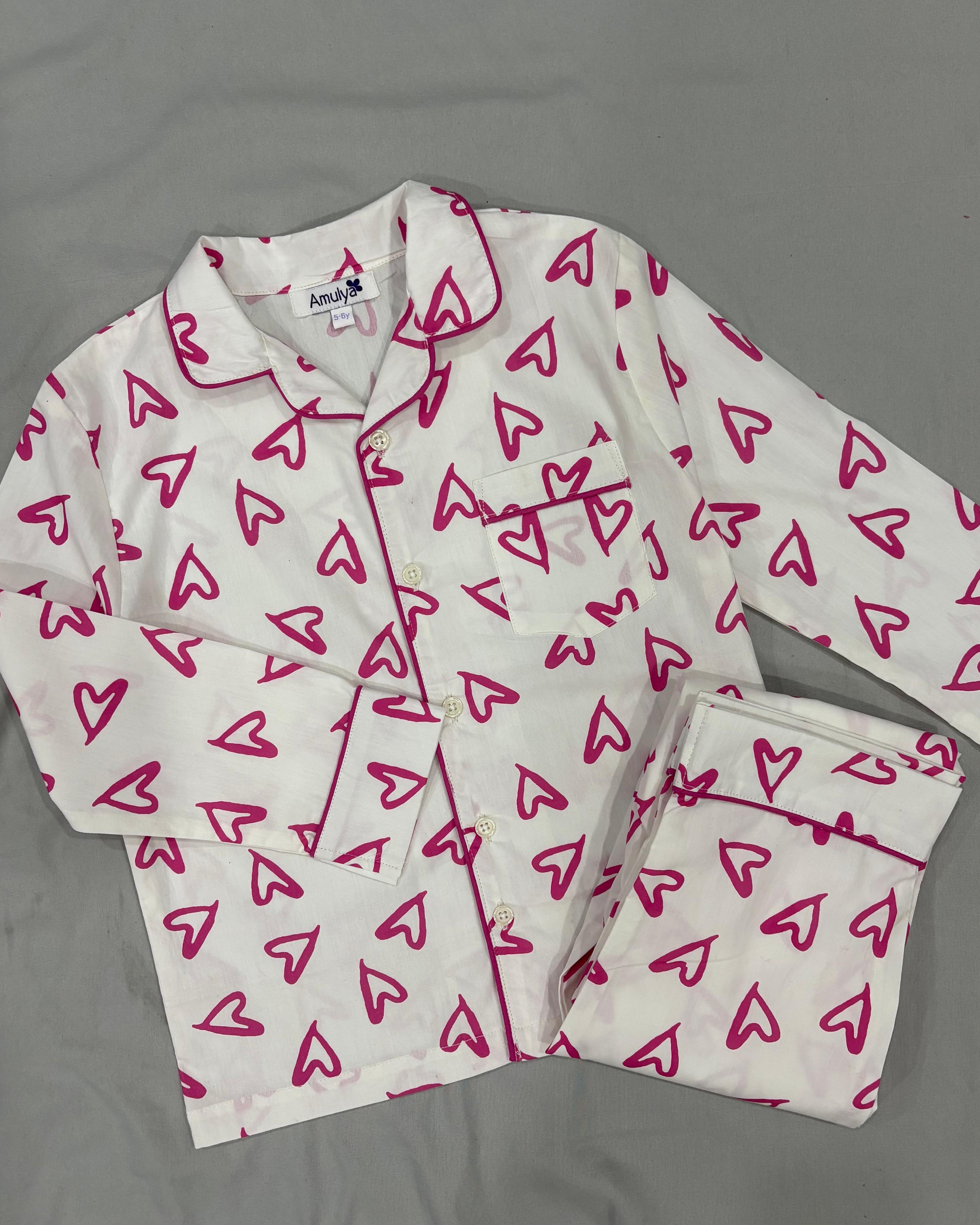 Hearts printed Nightsuit for Kids